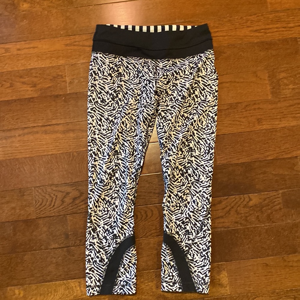 Lululemon Run: Inspire Crop II *Full-On Luxtreme